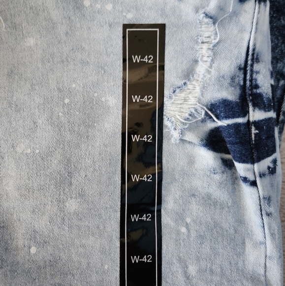 Plus Size Men Light Blue Distressed Denim Biker Shorts - Skinny Fit - Picture 15 of 15